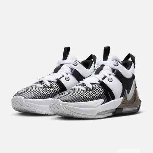 Nike耐克大童詹姆斯篮球鞋