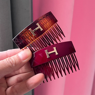 韩国东大门进口发饰BY复古字母倒插梳显白高级感简约百搭刘海发梳
