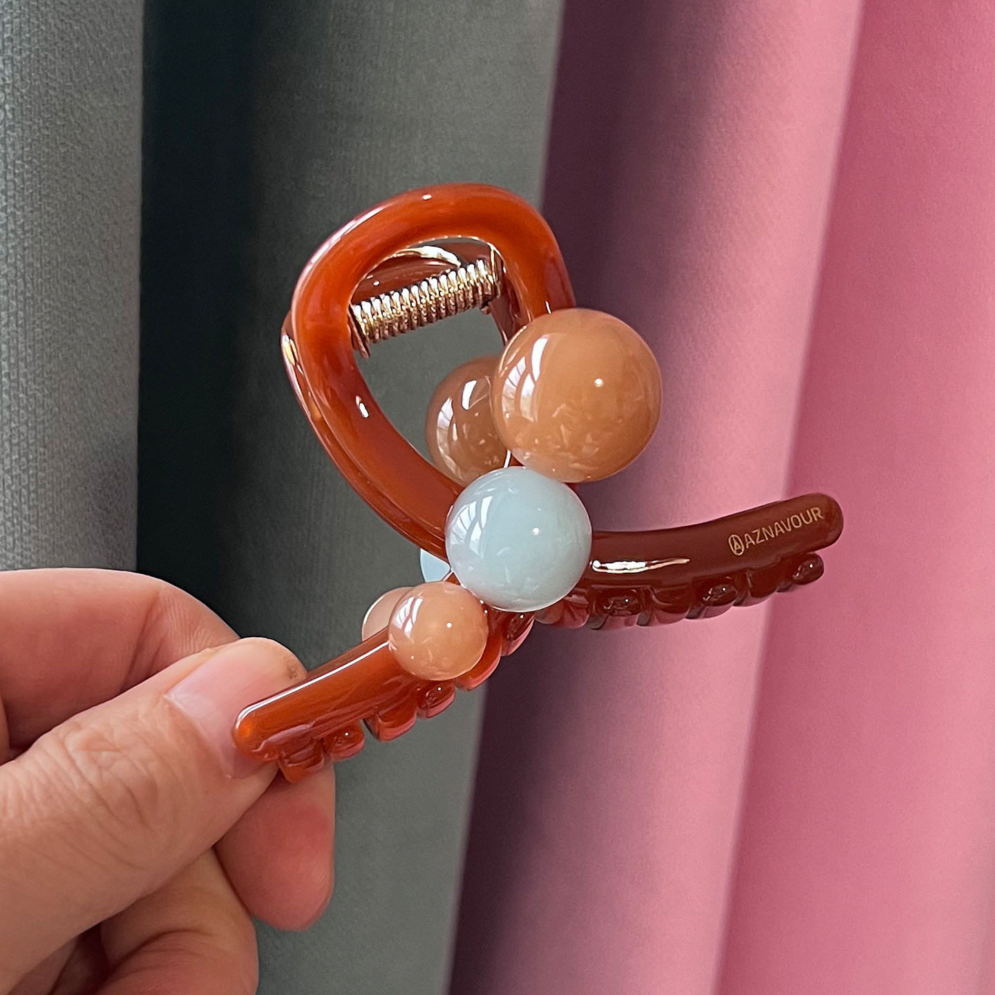 AZNAVOUR韩国进口阿兹娜正品抓夹百搭气质球球鲨鱼夹盘发发抓短款