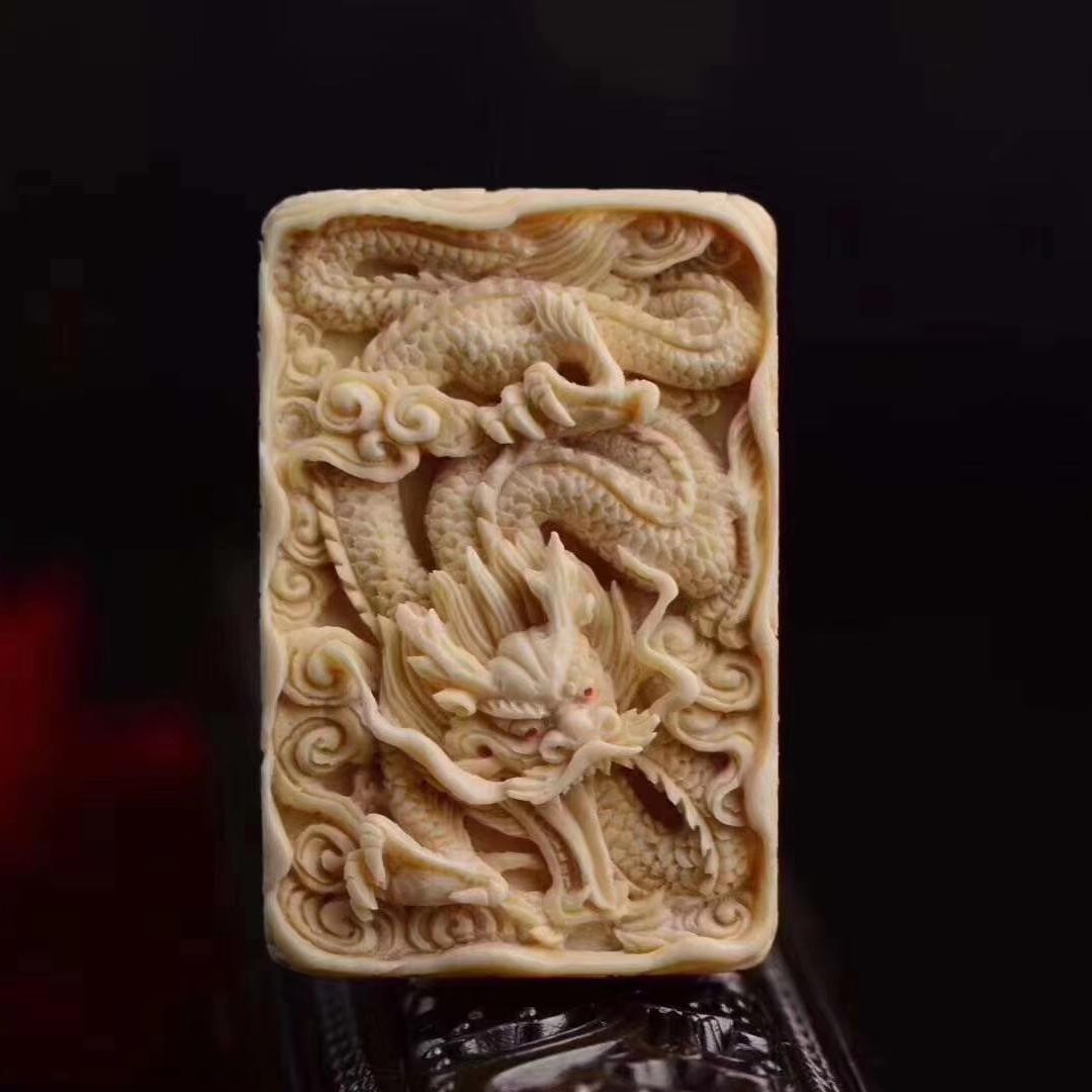 飞龙在天纯手工猛犸牙天然材料手工雕刻精品新款吊坠挂牌原皮精雕