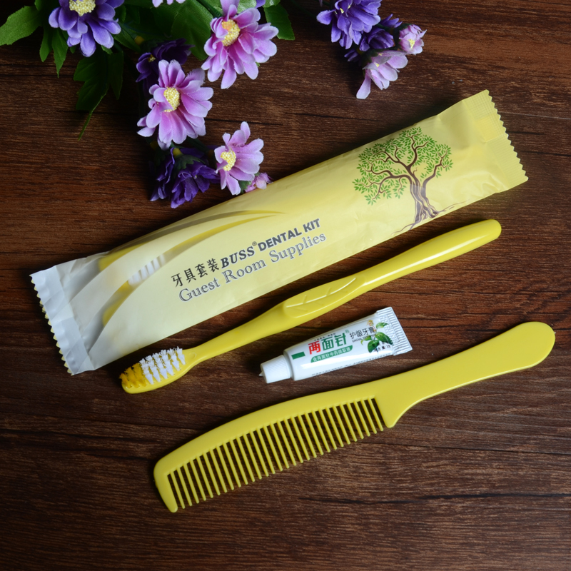 一次性牙刷牙膏梳子三合一套装