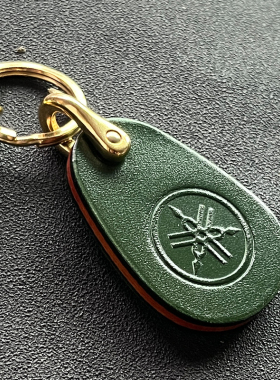 适用雅马哈摩托车XJ6 FZ6 FZ1 FZ8 R1 R6 机车钥匙扣真皮牛皮挂件