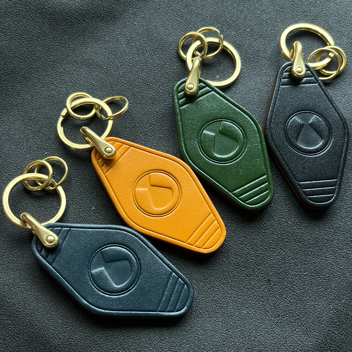 适用腾势Z9GTEVDMN9D9钥匙扣挂件