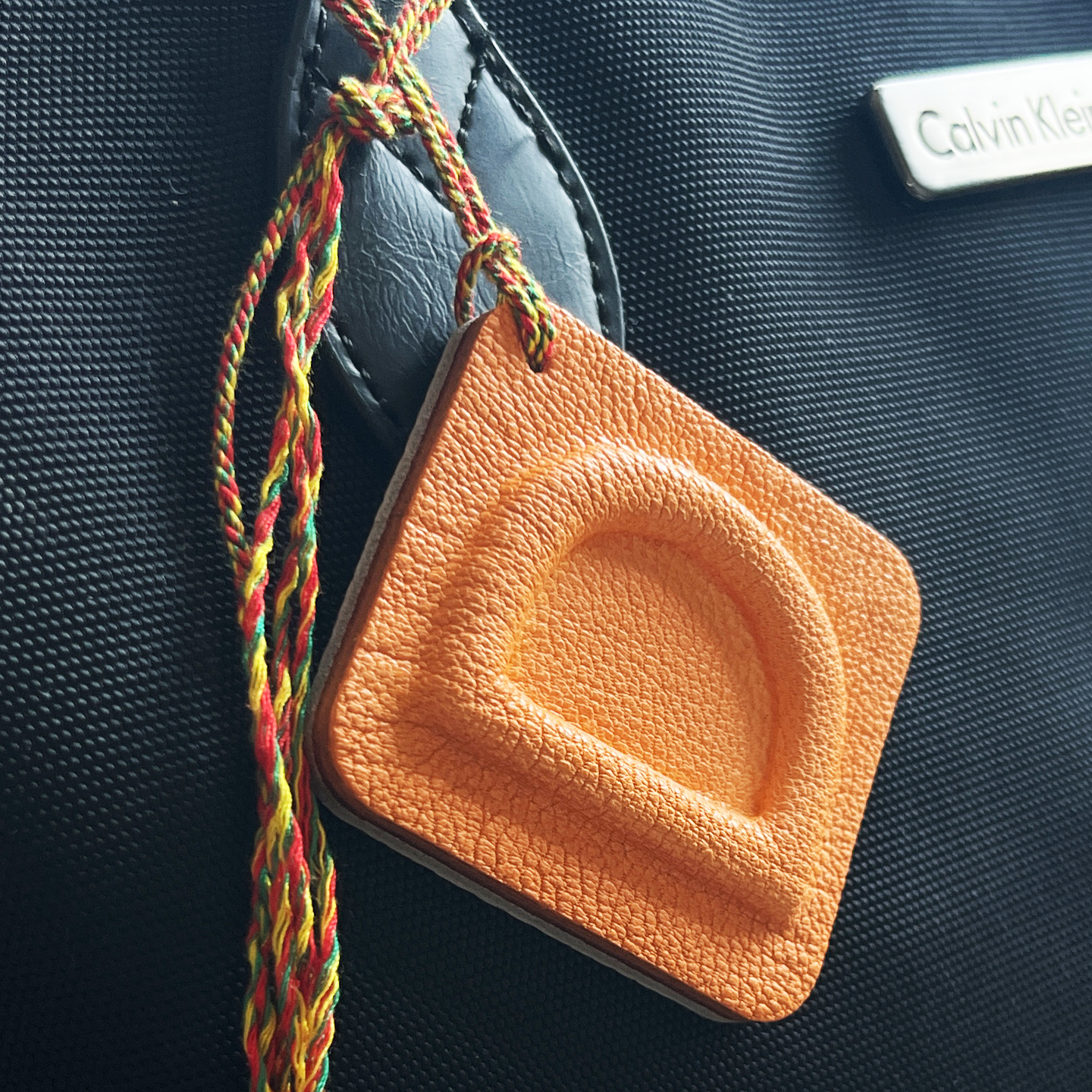 D字母牛皮包包挂饰真皮塑形皮质