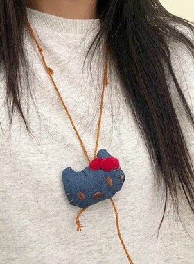 可爱玩偶小猫长款吊坠项链胸针秋冬布艺挂脖毛衣链装饰配饰卫衣链