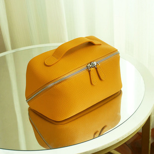 真皮大容量便携化妆包女高级头层牛皮旅行洗漱包小巧大容量收纳袋