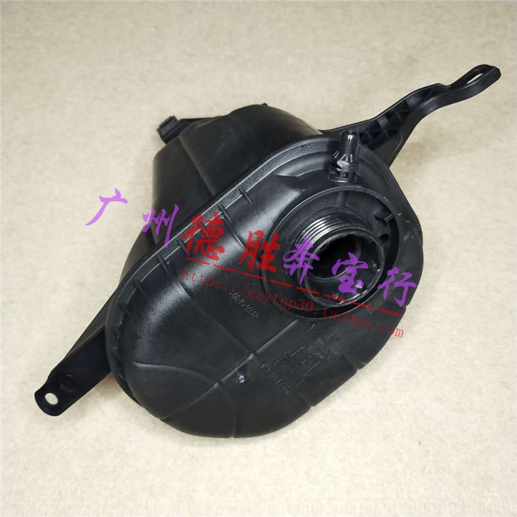 适用宝马F10 F18 F01 F02 F07 525 528 530水箱副水壶730付水壶