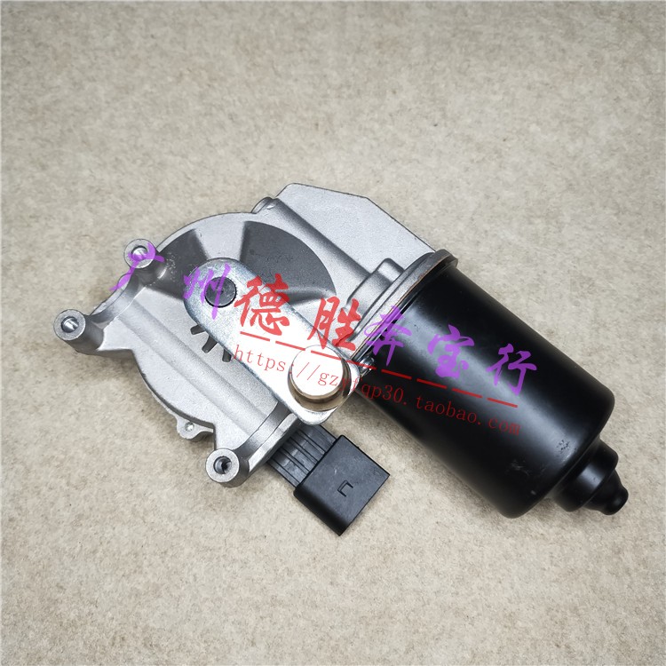 适用宝马5系E60 X5 E70 雨刮马达 523li 525li 530li 雨刮电机