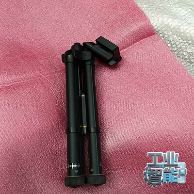 询价~个Velbon P-MAX三脚架，轻便好用，适合各种场合。