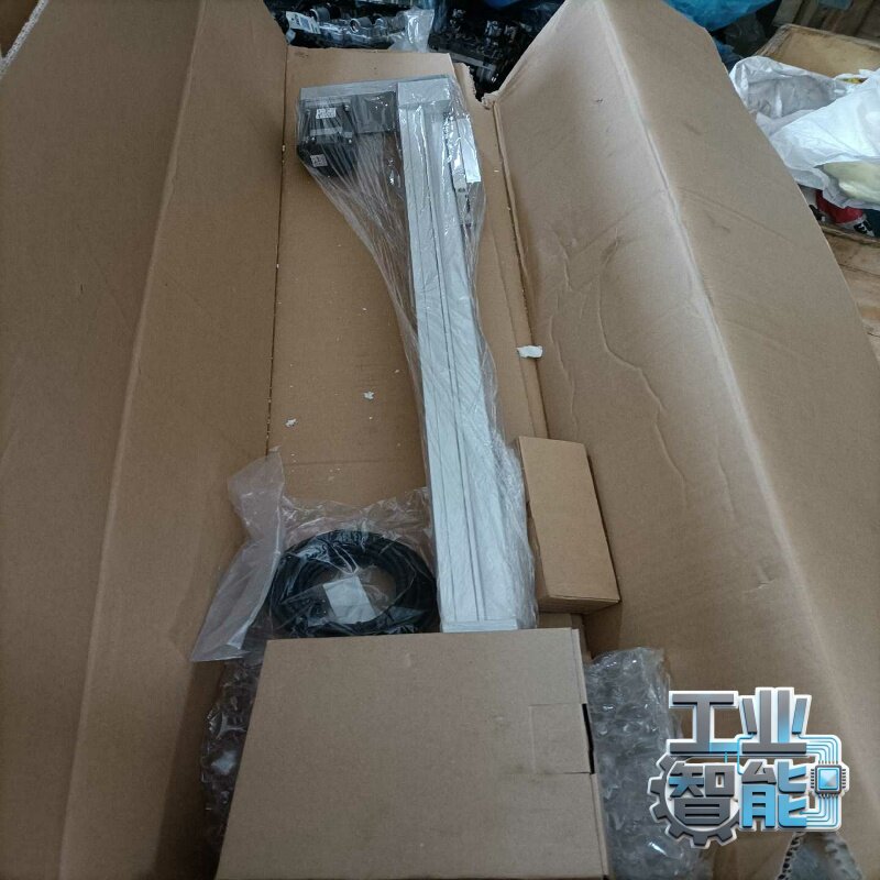 询价~日本电缸LEFS40US4A-660，带驱动器，原