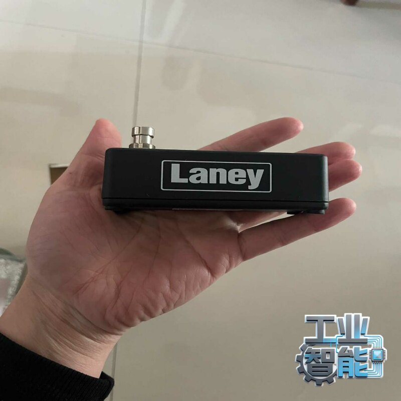 询价~Laney+FS1-Mini吉他贝司音箱音色通道切换脚踏板踩