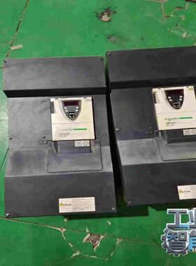 询价~施耐德变频器ATV61HD90N4Z  90KW.实物图