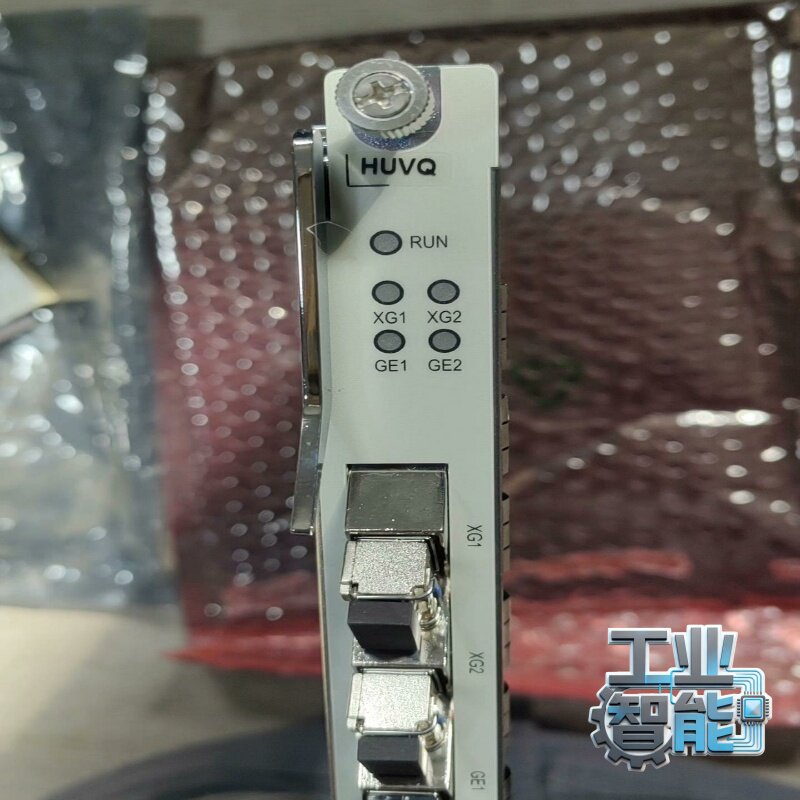 询价~HUVQ,AOO版本原包自带两个光模块,400一张,2张