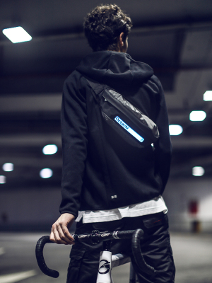 comback联名合作款发光自行车