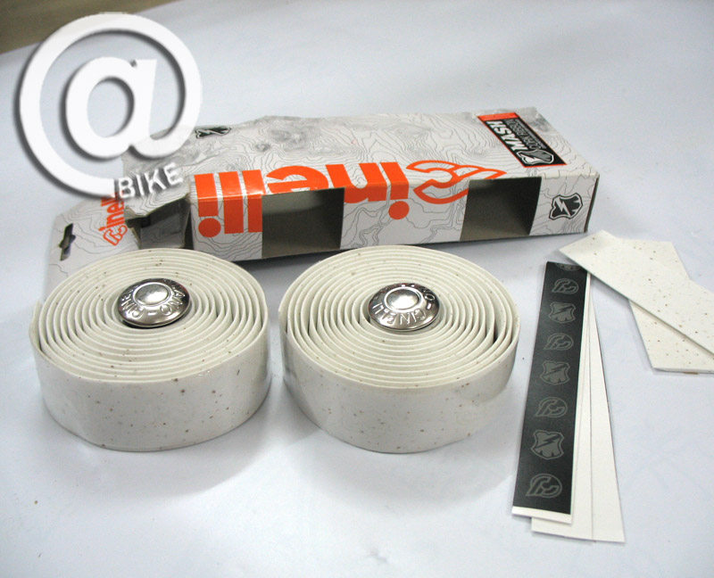 Poignées de vélo - Ref 2341919 Image 3