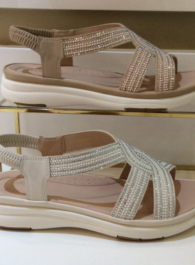 断码特惠哈森HARSON正品夏季中跟水钻软厚底舒适女凉皮鞋HM247921