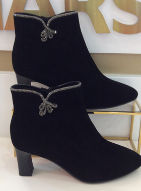 哈森HARSON专柜正品2025冬季新款高粗跟尖头水钻短筒女靴HA257909