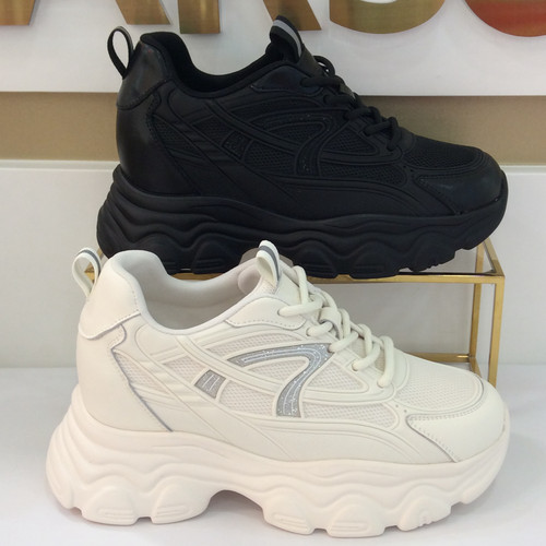 哈森新款轻便厚底内增高休闲女鞋