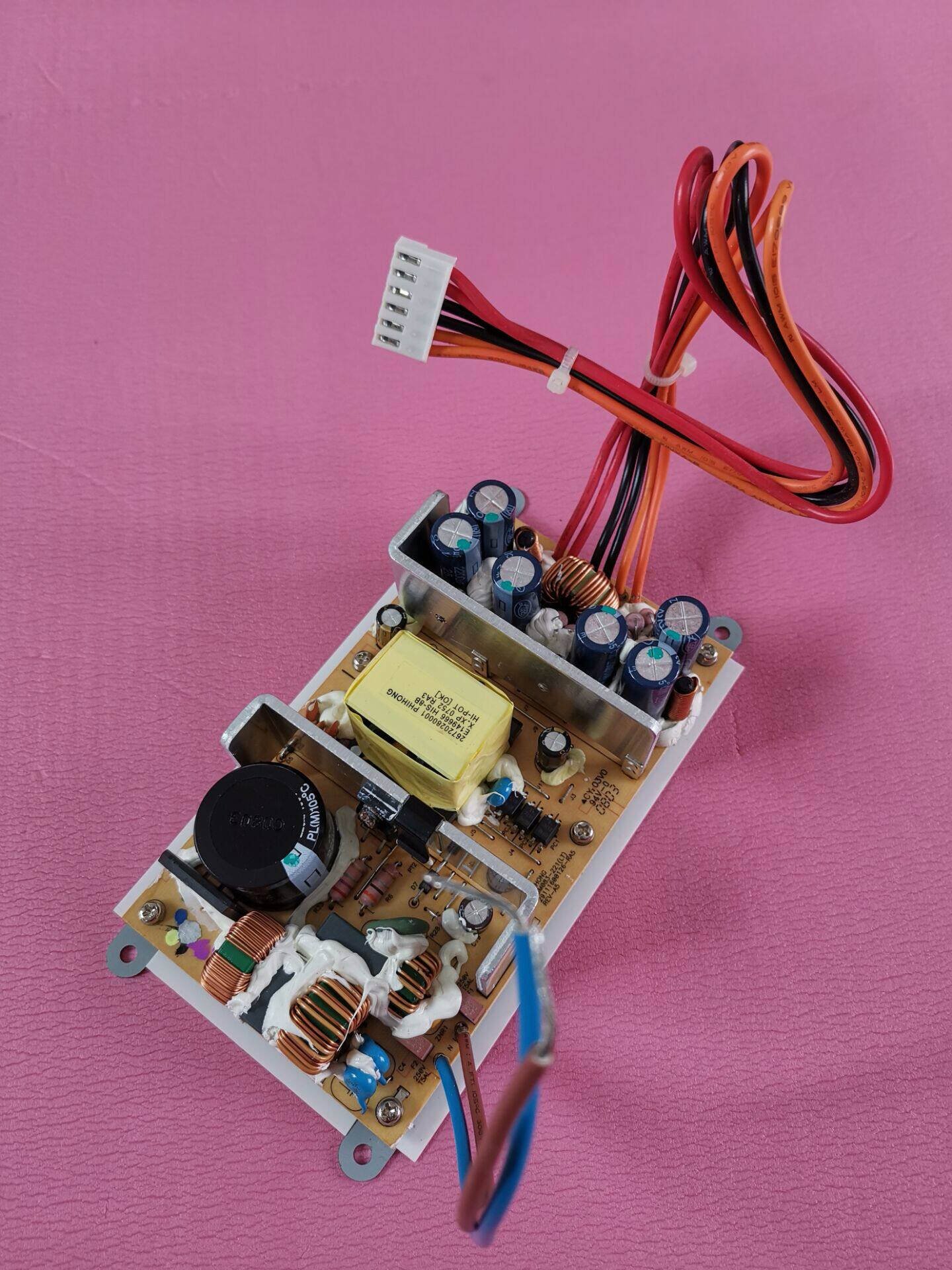 数字功放电源带PDC +-双17V3A 200W 外形尺寸168*82*40MM