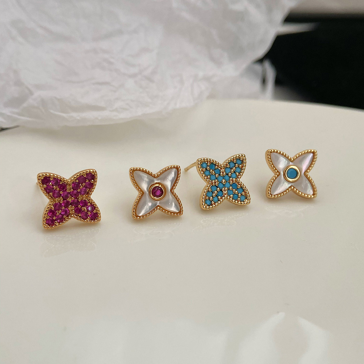 法式湖蓝色母贝四叶草耳钉女复古小众轻奢高级感耳环独特漂亮气质