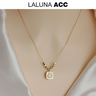 不褪色碎金子白母贝笑脸项链时尚轻奢气质锁骨链创意可爱百搭颈链