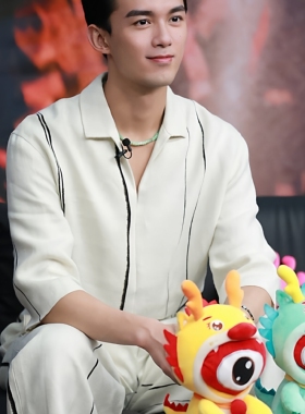 吴磊明星同款日常休闲男士白色套装潮流夏季美式休闲白色两件套男
