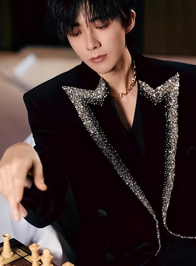 刘宇宁明星同款黑色烫钻丝绒西服外套男重工痞帅高级感西装套装潮