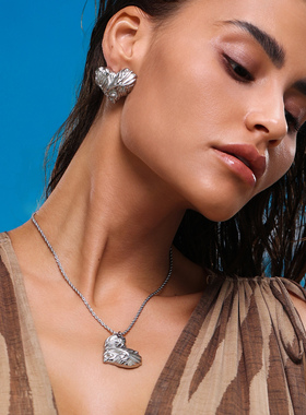 【DASEIN】欧美秋季网红ins单品OOTD复古个性压纹桃心钛钢项链