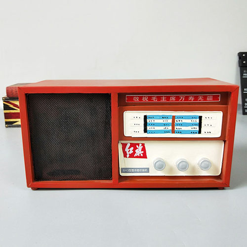 复古60年代老式无线电收音机模型