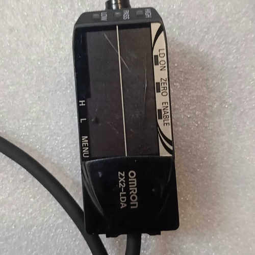 激光智能传感器ZX2-LDA11，，两个，议价