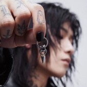 2个ins风星星钛钢男女铆钉耳饰不锈钢耳圈几何men earrings