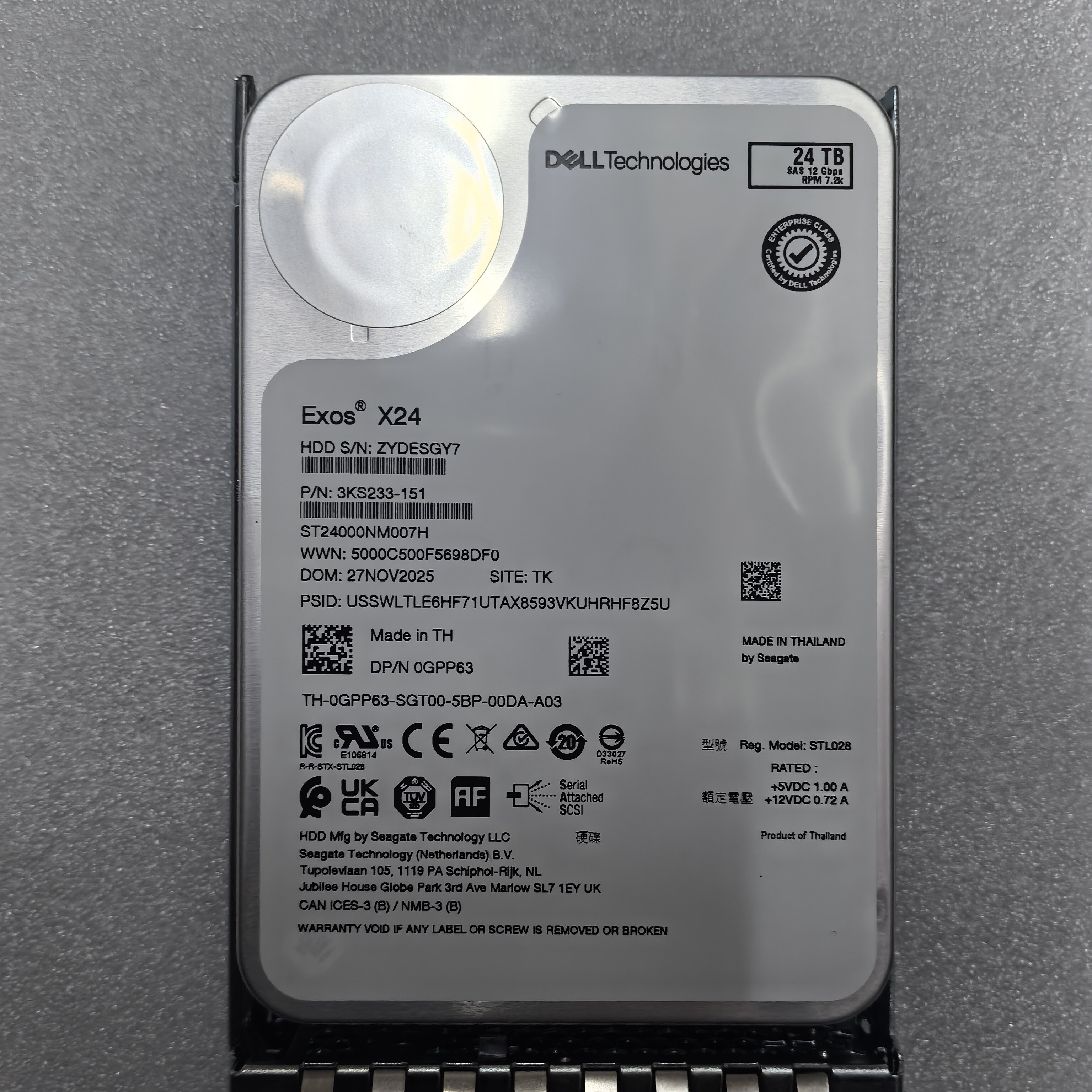 DELL/戴尔 服务器硬盘24T SAS 7.2K 3.5企业级 希捷ST24000NM007H