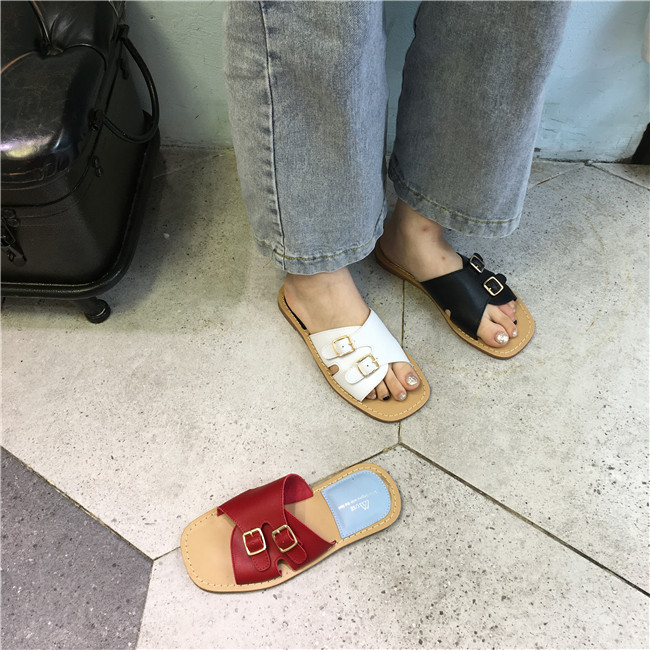 FQ3 实拍露趾一字鞋搭扣软皮方头休闲简约沙滩外穿平时散步鞋拖在类目 女鞋, 拖鞋中 - 来自Buy2taobao.com提供专业的淘宝代购服务