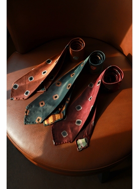 UGENTLE 桑蚕丝《微醺系列》全手工卷边 意式飘逸领带 3 fold tie