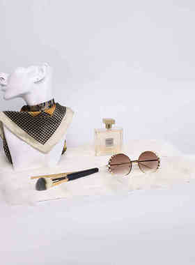 现代轻奢样板间衣柜装饰品摆件软装样板间衣帽间摆台领带丝巾配饰