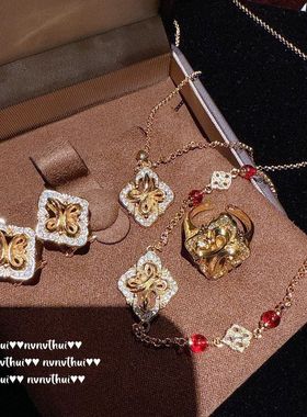 意大利复古花窗灵蛇宝石项链 富贵迷人 鎏彩珐琅灵蛇花神手链套装