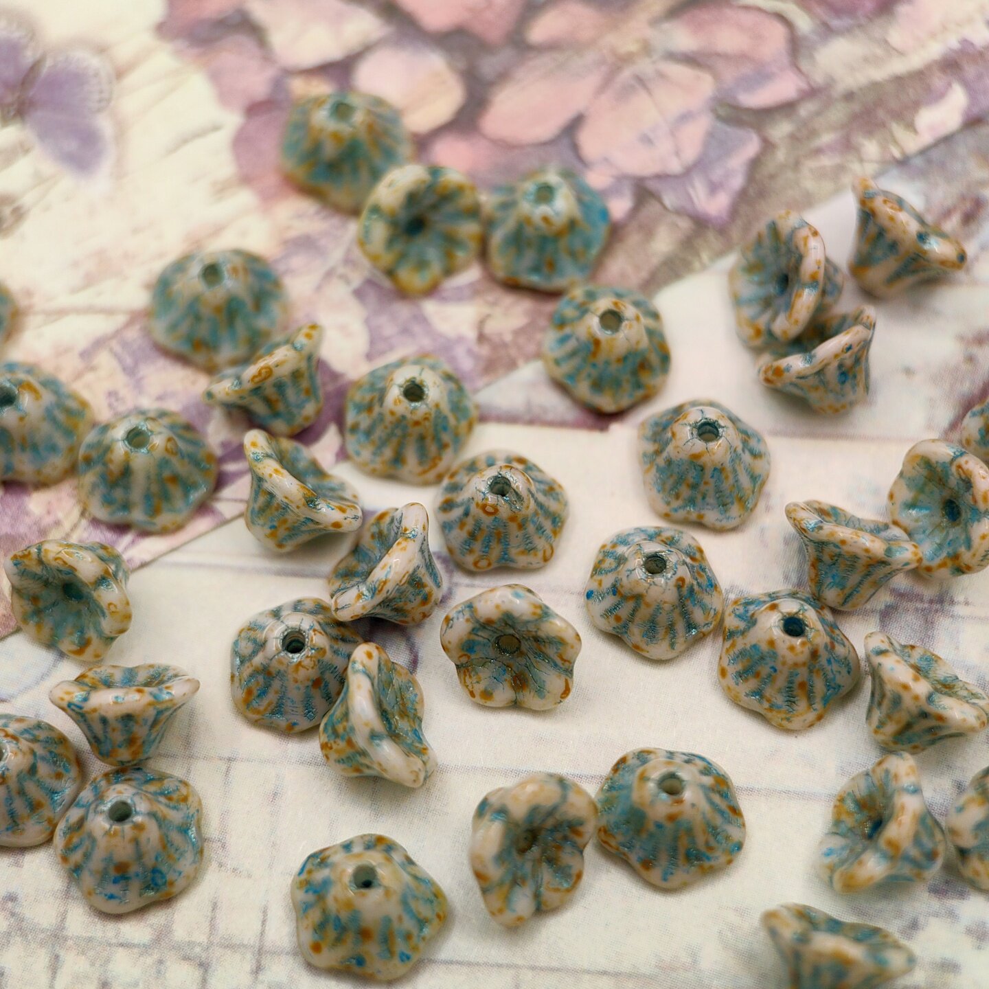 5颗装 进口捷克珠7x5mm牛骨描蓝毕加索百搭精品小花diy串珠材料