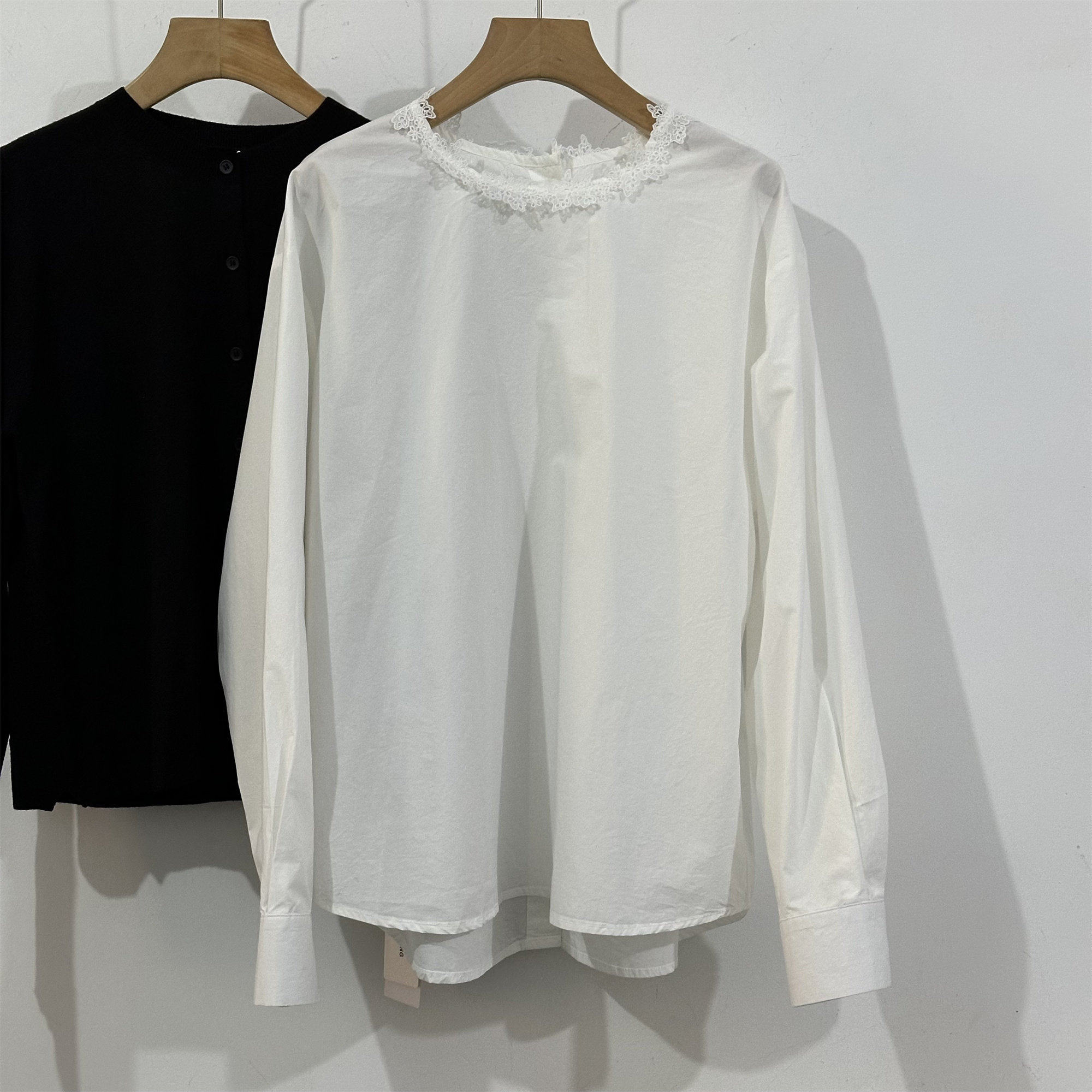 韩代订单款品质套头衬衫女2026新款蕾丝花边圆领白色宽松简约上衣
