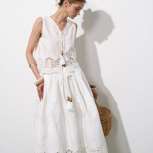 DeesseSicile 白色南法度假波嬉风刺绣镂空马甲半裙身套装女