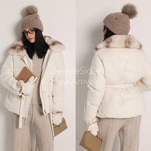 龙猫纹毛领鹅绒洋气收腰羽绒服