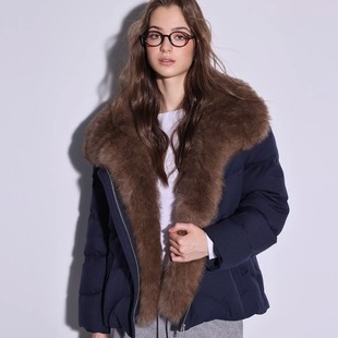 Deessesicile狐狸毛大翻领可脱卸藏蓝色鹅绒服奢华时髦短款羽绒服