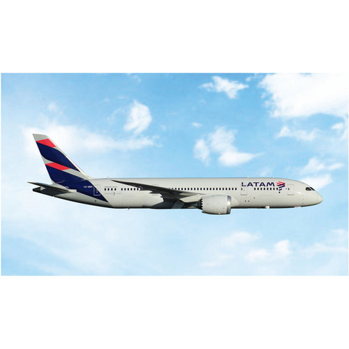 拉塔姆航空波音B787-8飞机模型