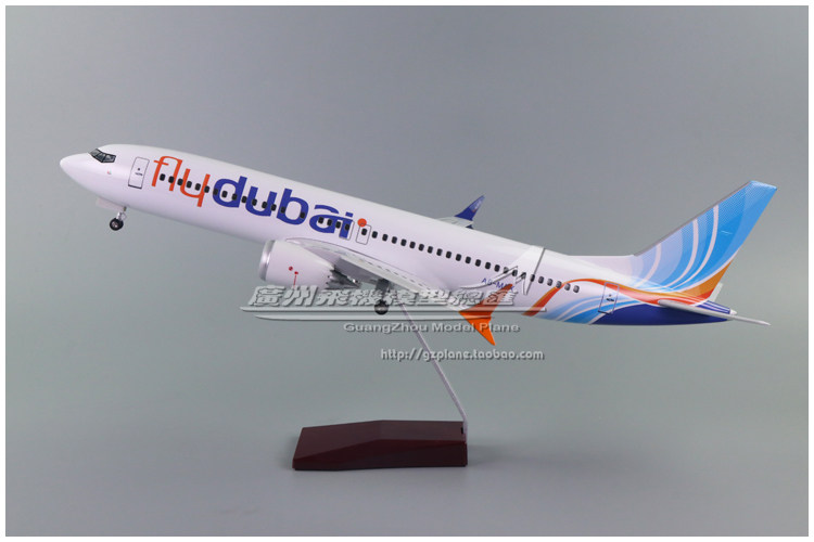 迪拜航空波音B737MAXLED飞机模型