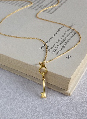 925纯银金色钥匙锁骨项链女ins风轻奢毛衣链中性情侣锁骨链配饰
