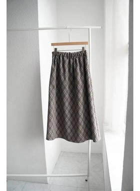 九1217韩国东大门户外半身裙区Adorable-8728152英伦可爱高端冬季