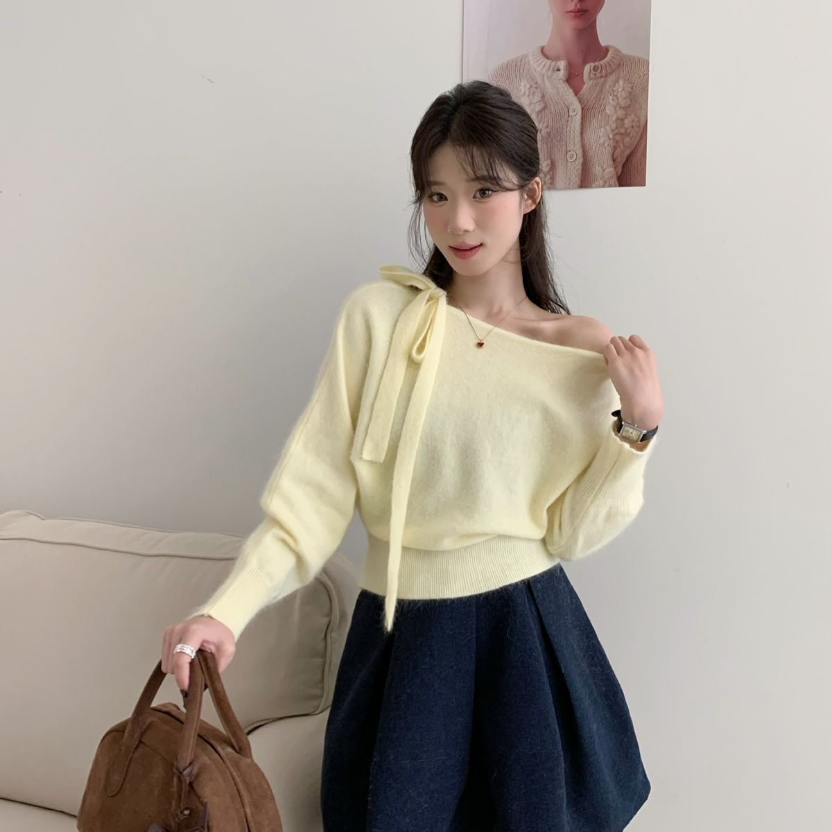 松弛软糯一字肩保暖毛衣女蝴蝶结