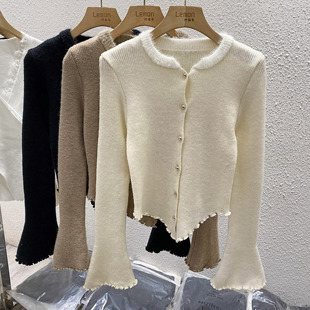 设计感小众内搭毛衣打底衫 2023秋冬辣妹喇叭袖 上衣女不规则针织衫