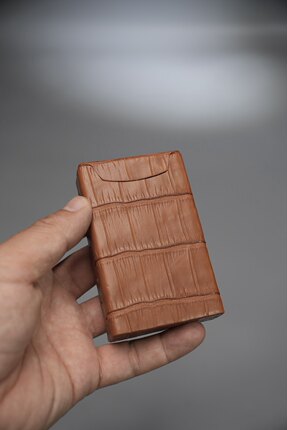 尼罗鳄鱼皮烟盒粗支20支装
