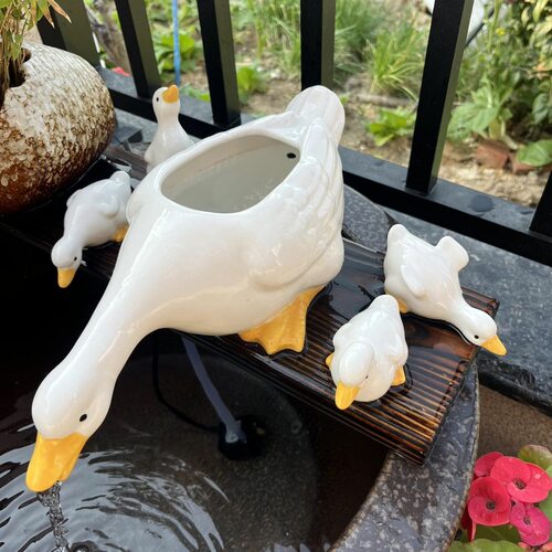仿真鸭子陶瓷罐流水摆件鱼缸造景