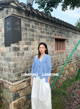 LUNAFUNG冯下文·蓝色V领慵懒镂空针织衫胸针花朵长袖上衣开衫女